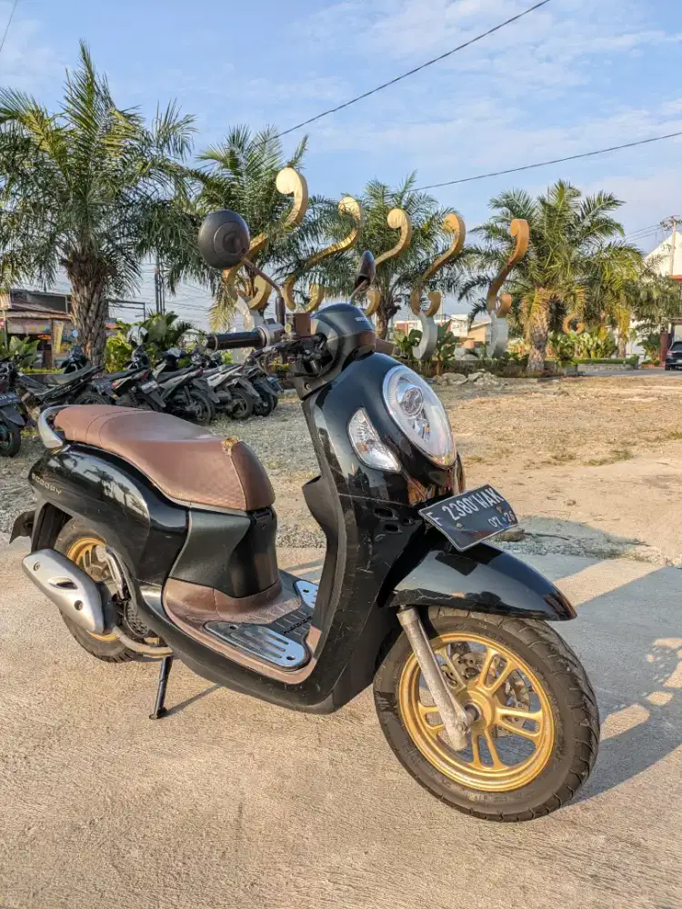 Scoopy Prestige 2021