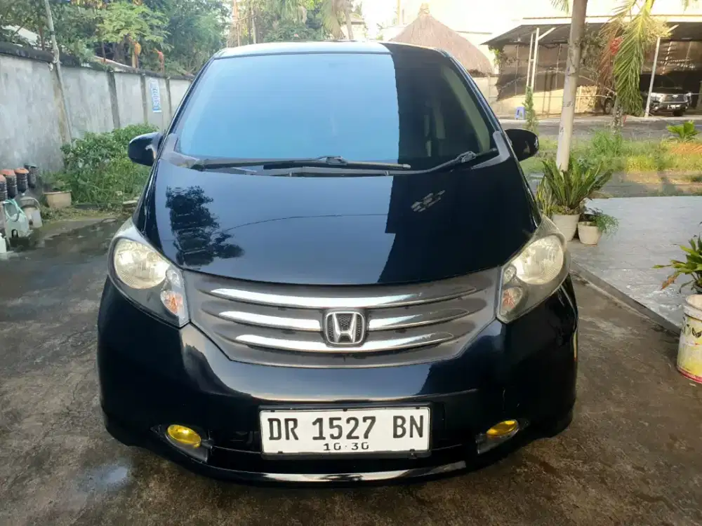 Honda Freed SD Matic 2010