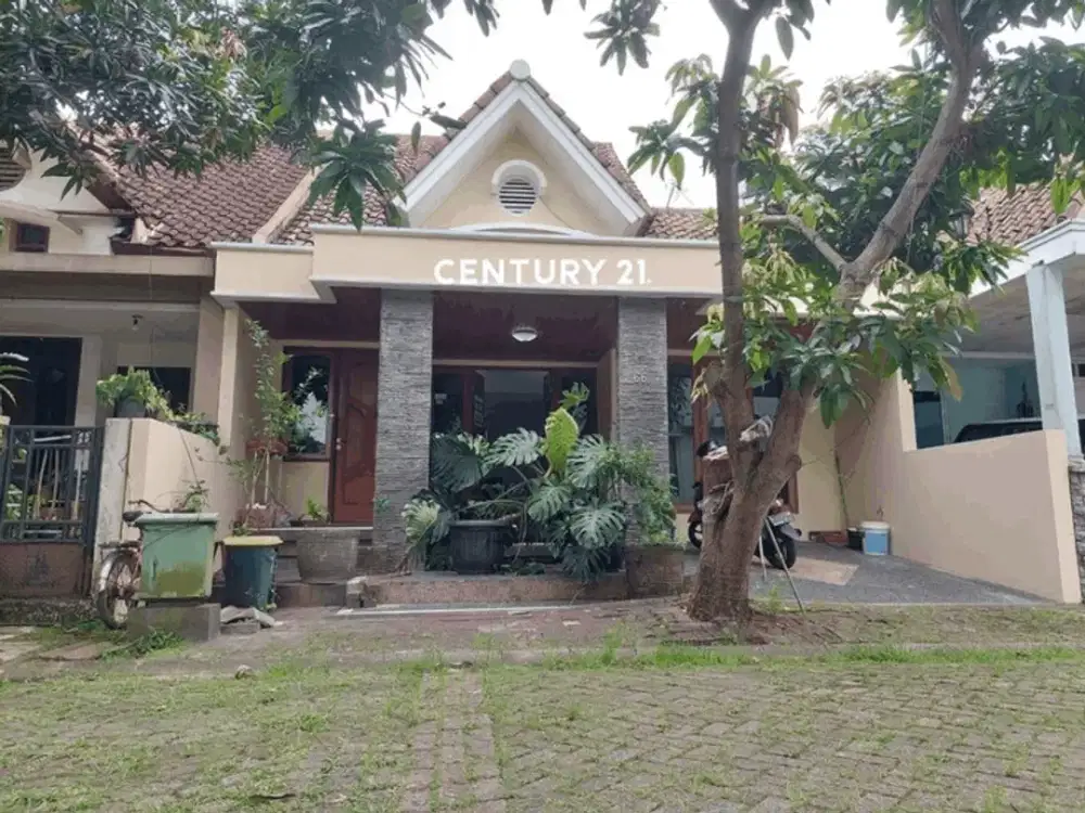 DI JUAL RUMAH SEMI FURNISHED NYAMAN SIAP HUNI  LOKASI STRATEGIS
