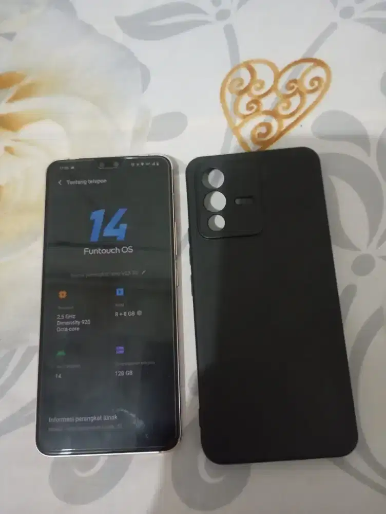 Vivo v 23 5g ram 8+8 /128 , nfc , super amoled sidik jari dilayar