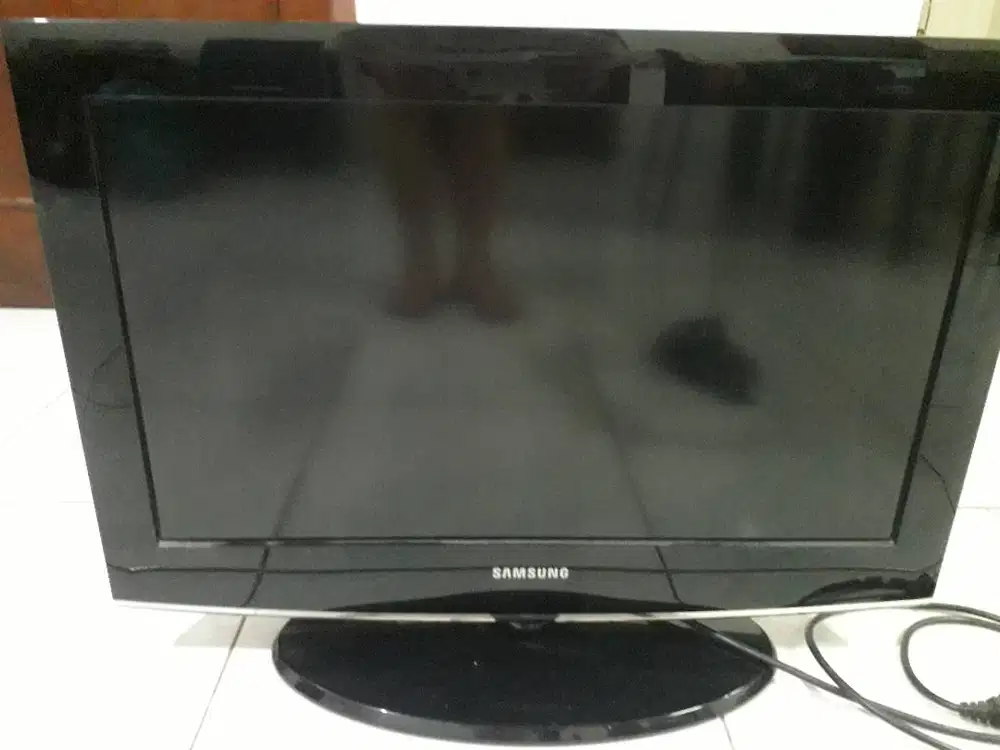 TV Samsung LCD 26 inch