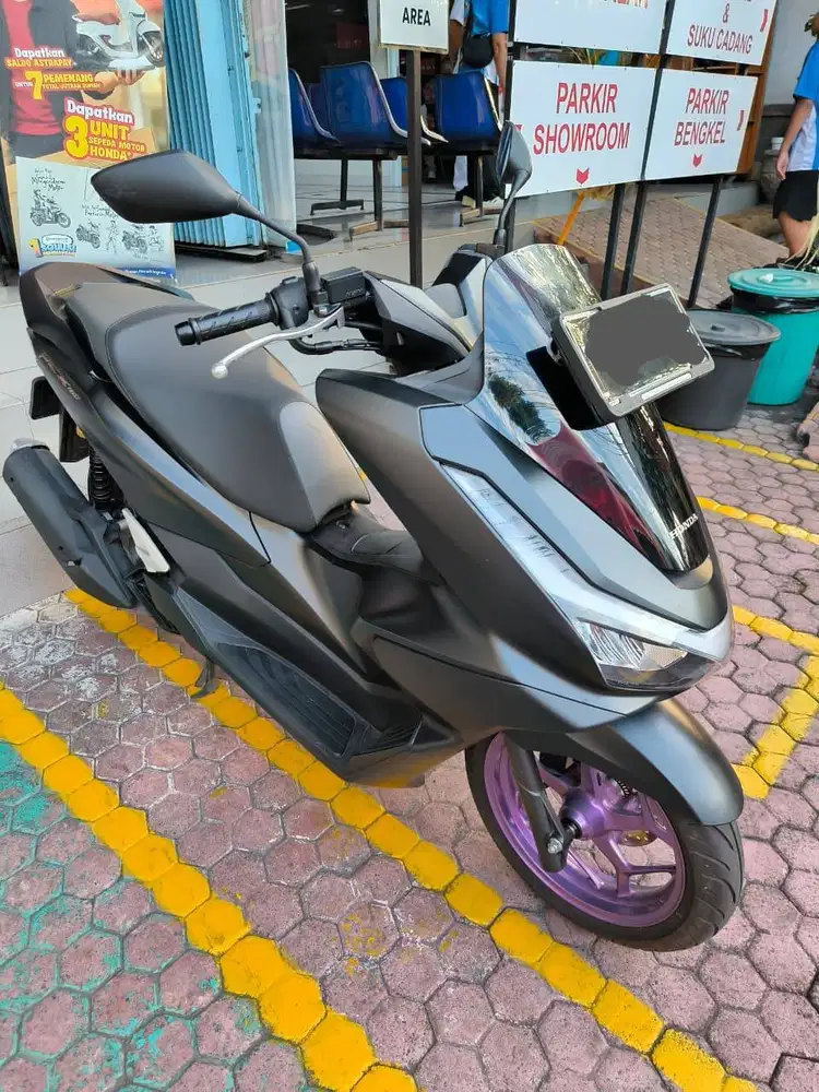 PCX 160 Roadsync ABS (di bawah 2.100 km)