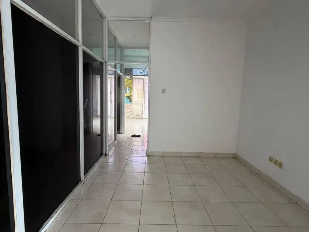 Dijual Murah Ruko Hoek 1M An Dikawasan Ramai Dikelilingi Banyak Apartemen Jakarta Barat