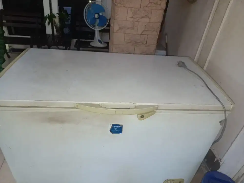Freezer box (sharp)