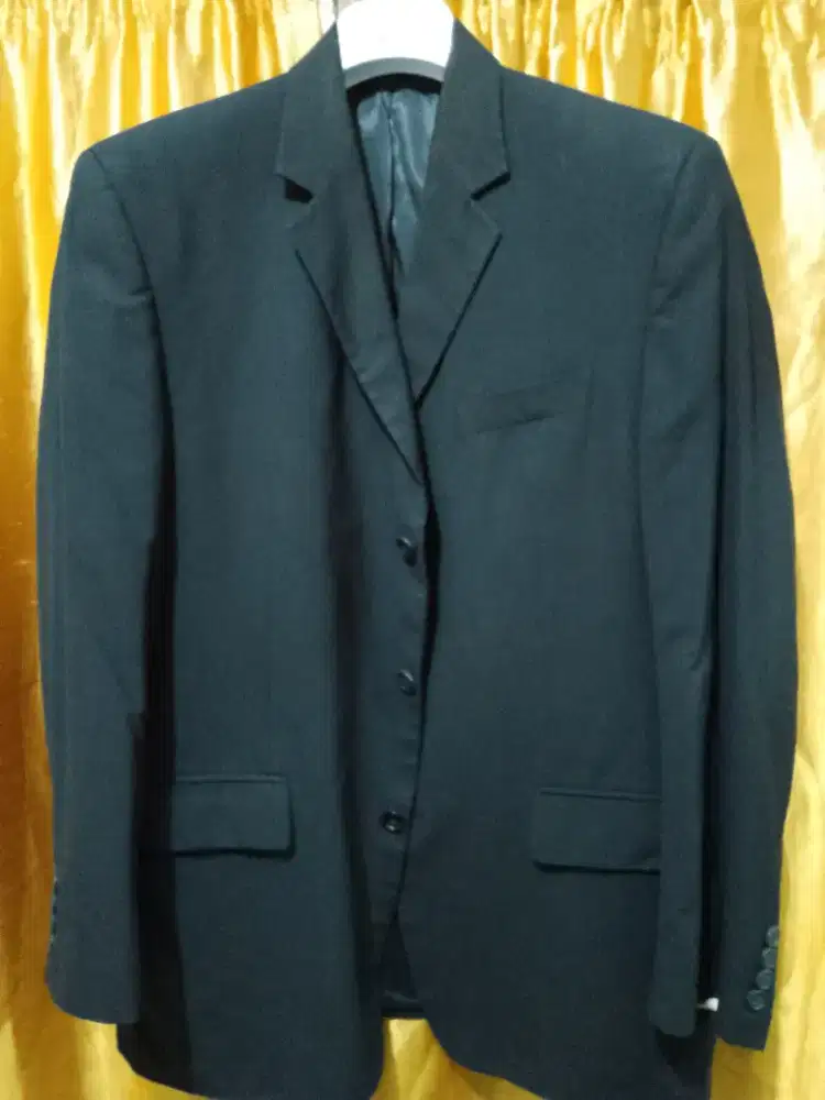 Jas formal pria size XL bahan berkualitas, jahitan rapi dan terawat