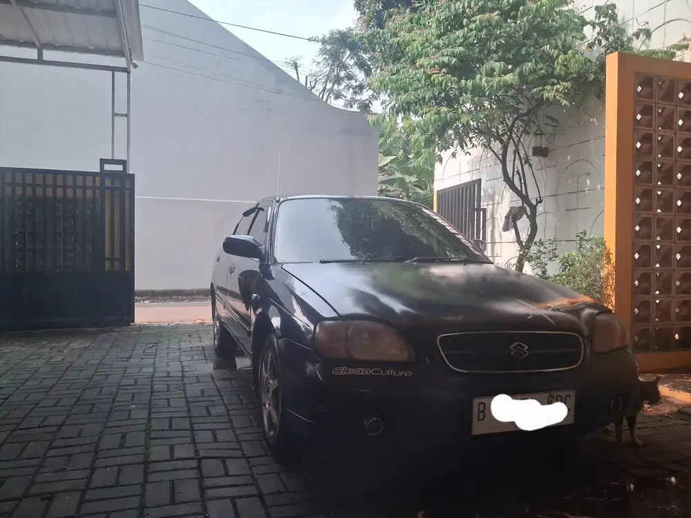 Suzuki Baleno 2000 Bensin