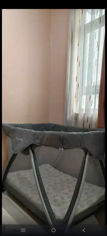 Preloved nuna sena aire crib
