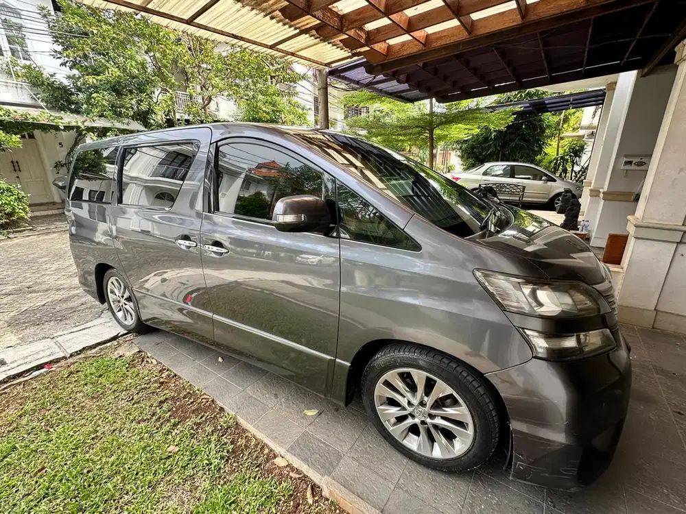 Toyota Vellfire 2010 Bensin