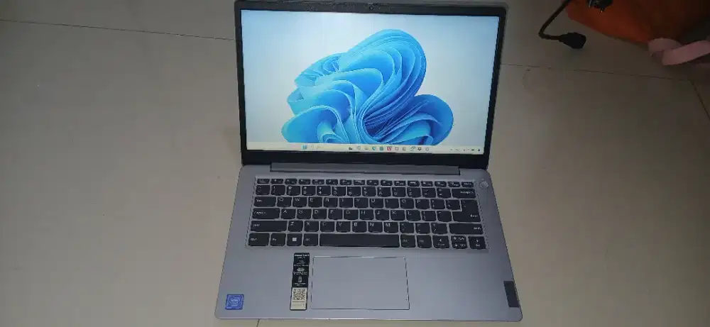 Lenovo Ideapad 1