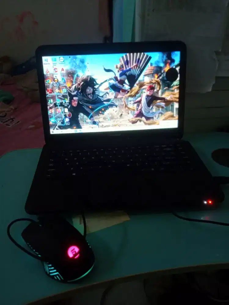Leptop Toshiba ram 4 GB window 10pro