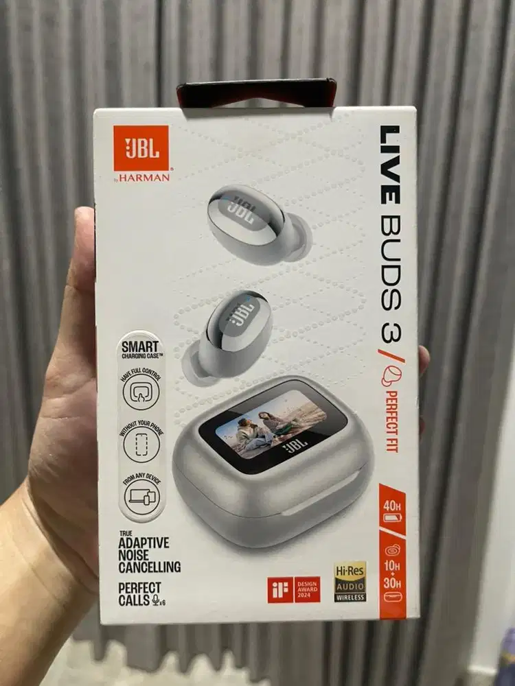BNIB New JBL Live Buds 3