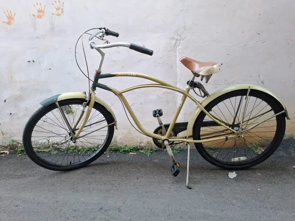 Sepeda Bike Cruiser Rainbow pantai