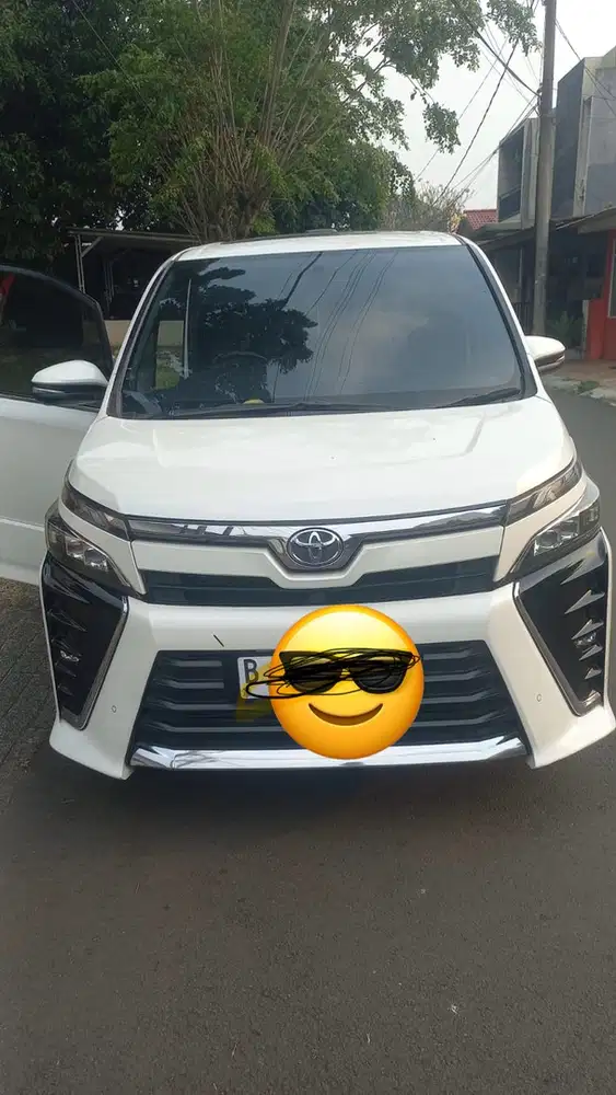 Toyota Voxy 2021 Listrik