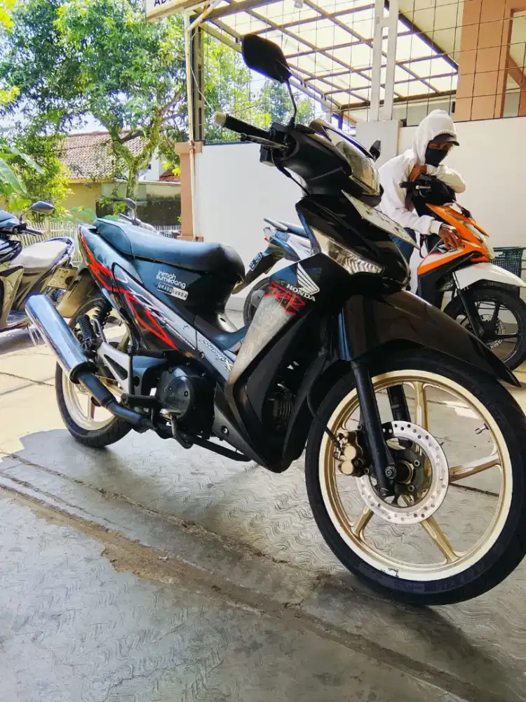 MSupra x125 double diak
