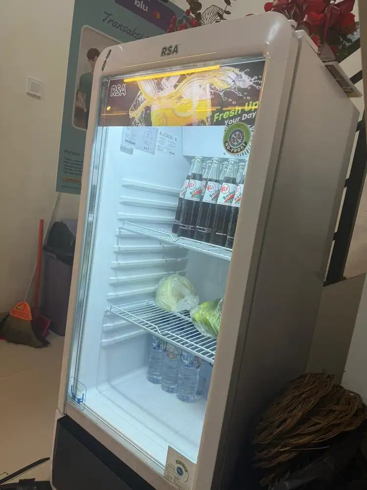 Showcase minuman RSA