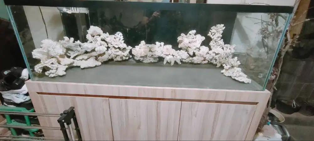 Dijual Aquarium bekas pakai kondisi bagus