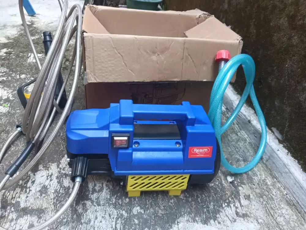 Alat steam buat cuci motor mobil