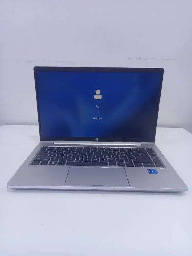 Hp probook 440G8 core i5-1135G7 ram 16 GB SSD 256 GB win 11pro