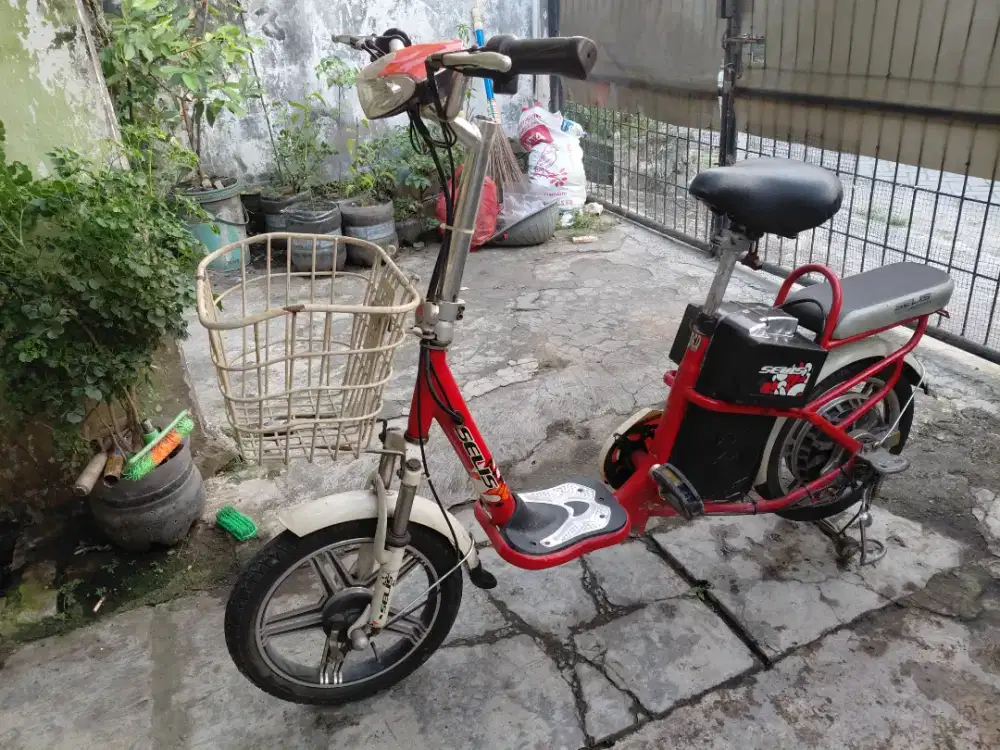 Sepeda listrik mandalika