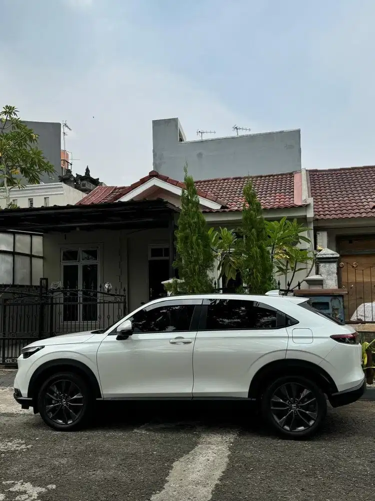 Honda All New HRV putih SE 1.5 like new white AT harga cash