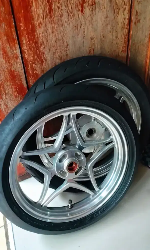 velg 2 pasang beat scoopy genio