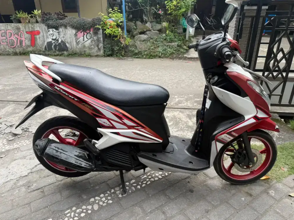 Yamaha Xeon RC injeksi THN 2013 plat AB  sleman