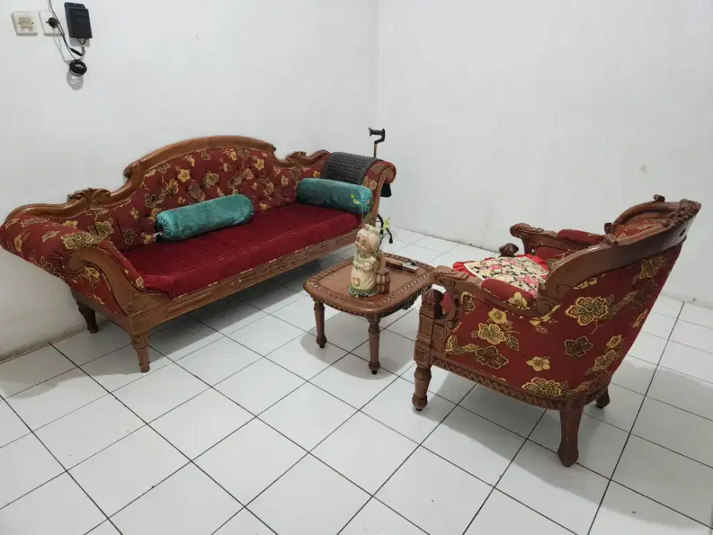 Kursi set dan meja model jati