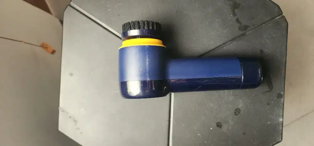 Sikat Sepatu Elektrik Philips / Sneaker Cleaner
