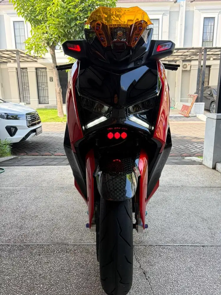 Xmax 2025 like new full spek