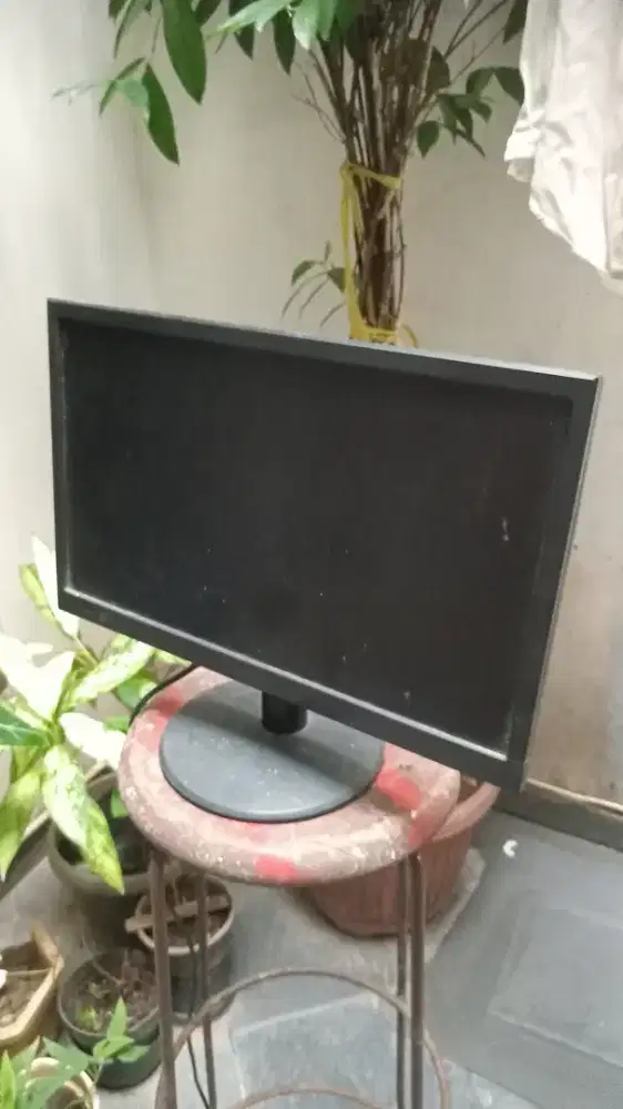 Monitor komputer acer eb192q BEKAS