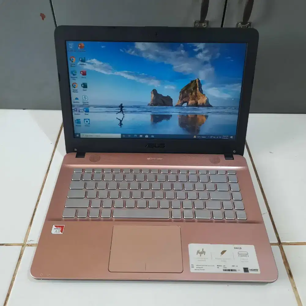Type Laptop : Asus Vivobook X411Ba