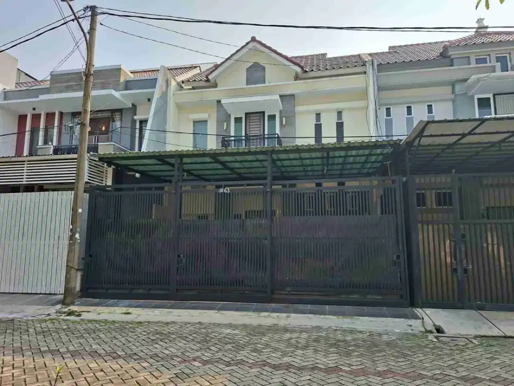 Dijual rumah Daan mogot baru, Cluster Jimbaran, 8x18, 144 m2, 3 lt, 4+1 kt, 3+1 km, shm, pln. 4.400 watt, hdp timur
