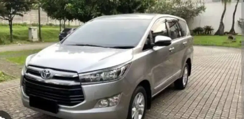 Dijual innova reborn 2020 tangan pertama dari baru ,mesin bagus .