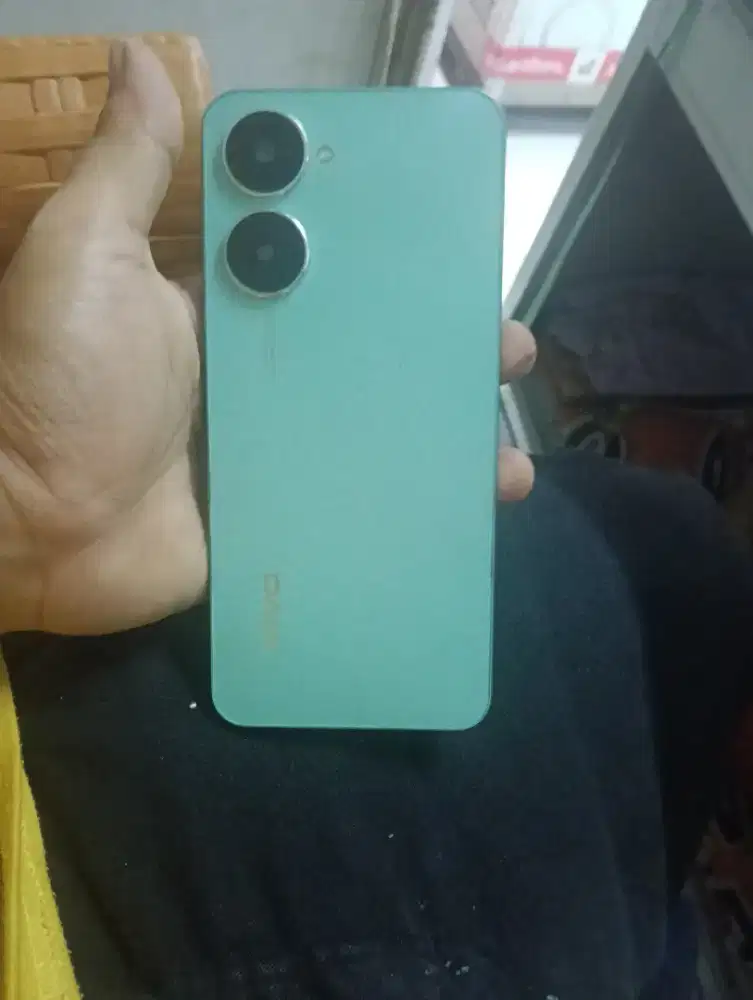 Vivo y03  ram 8/256.udh 5g  hp kw