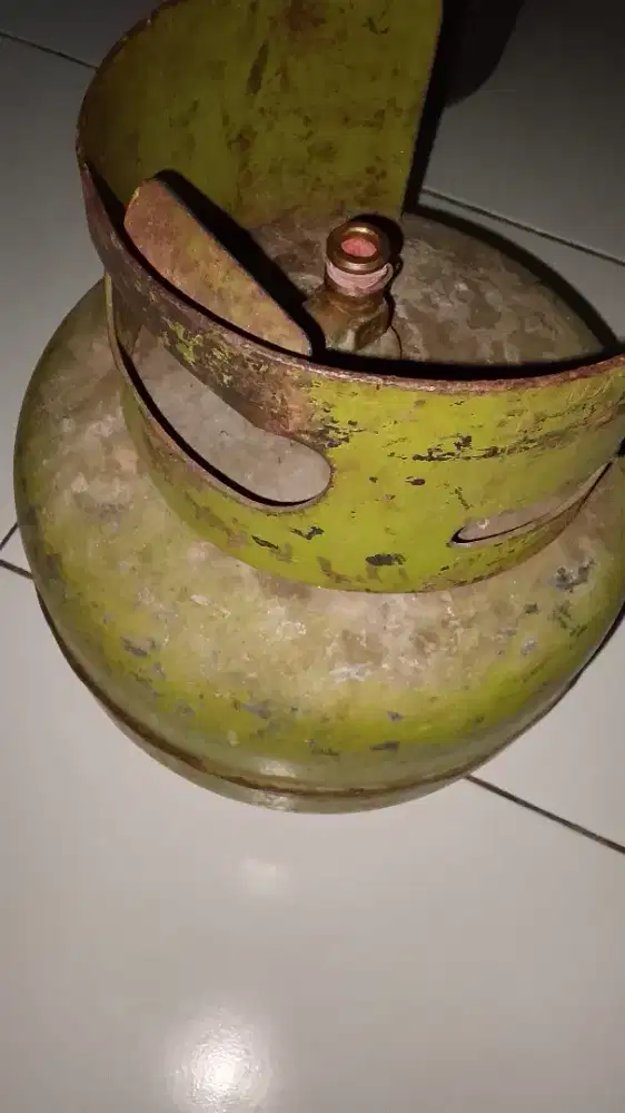 Di jual tabung gas 3 kg