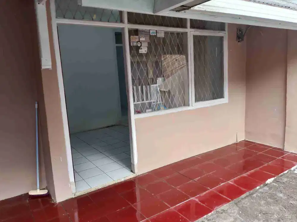 Rumah nyaman di Antapani