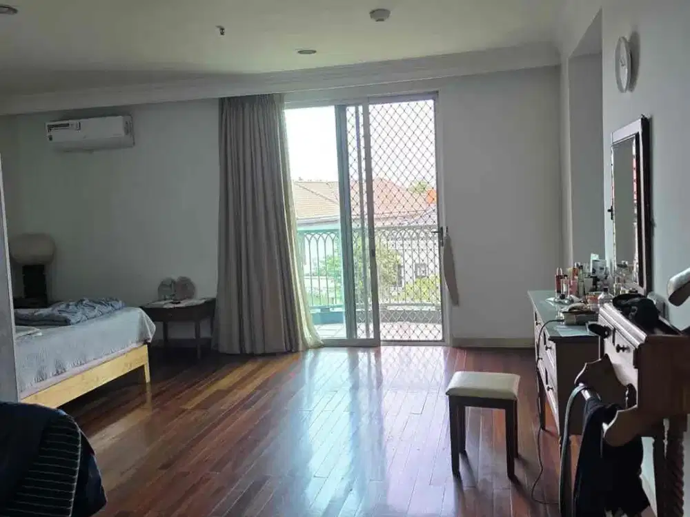 Jual Apartemen Green View Pondok Indah
Unit combined renovated rapi dan bagus DiJual Apartemen Nuasa Hijau Pondok Indah Jakarta Selatan