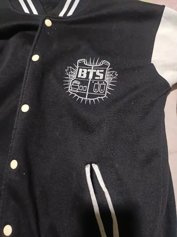 Jeket BTS vintage 2013