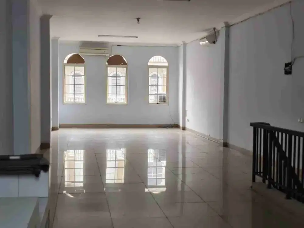 Dijual Cepat Ruko Green Lake City Jakarta Barat