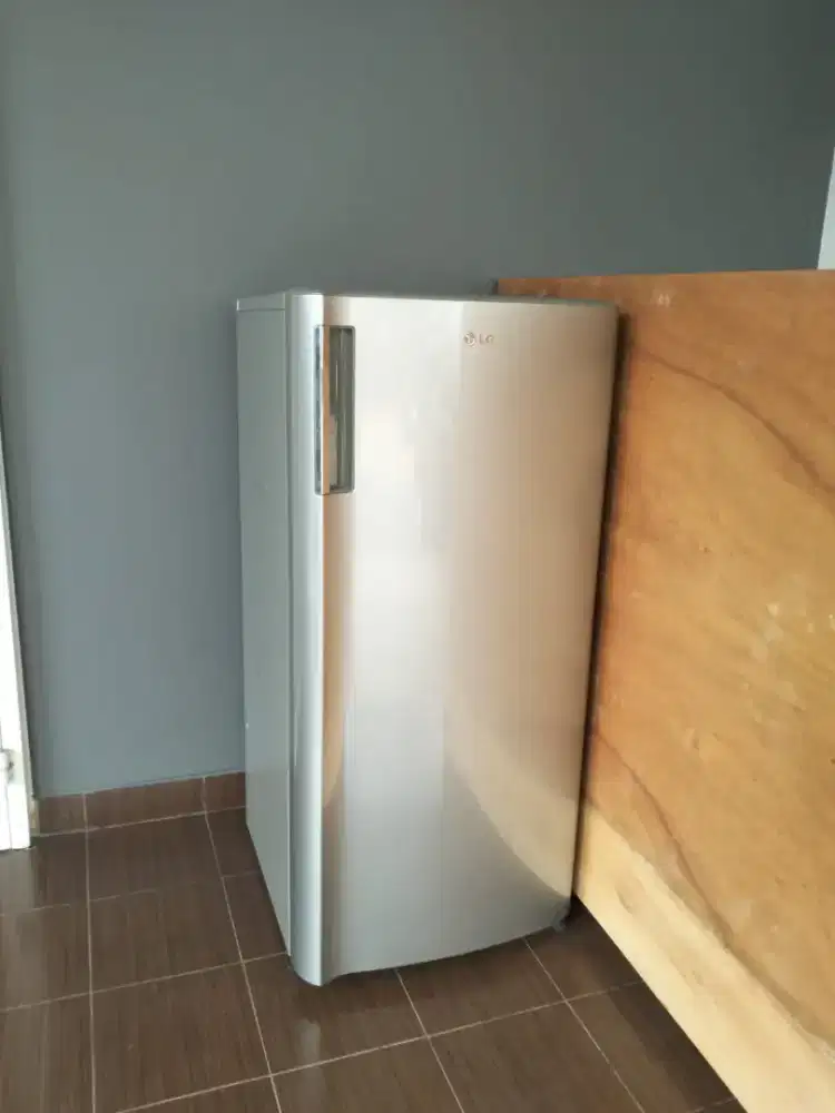Jual kulkas 1 pintu merk LG