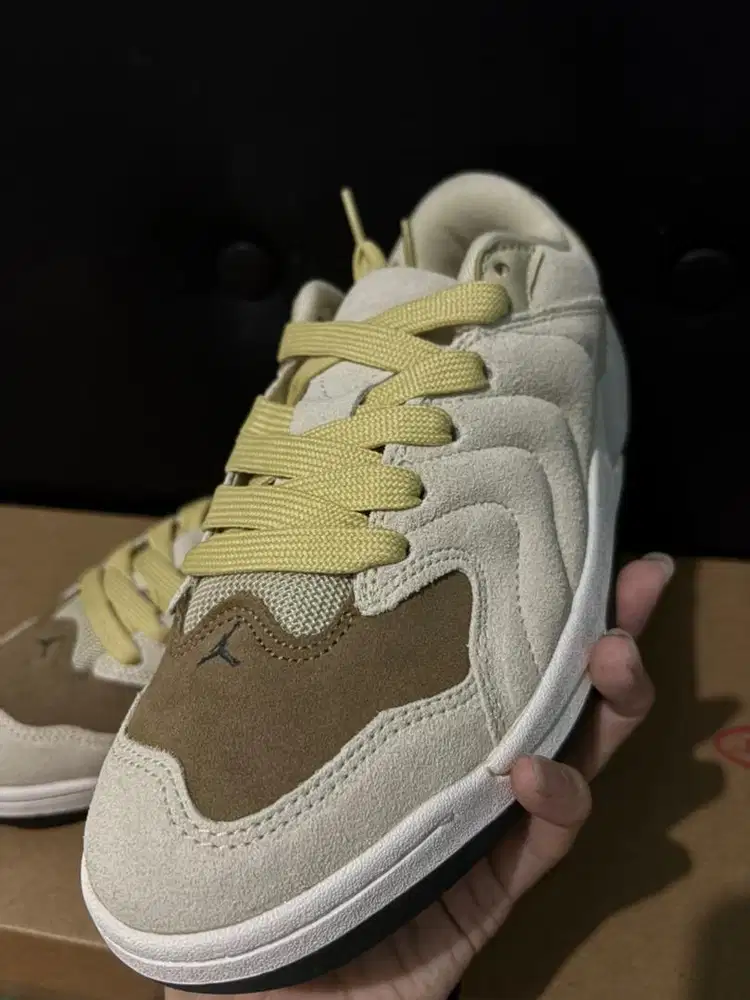 Jordan Men's Session Shoes - Light Khaki