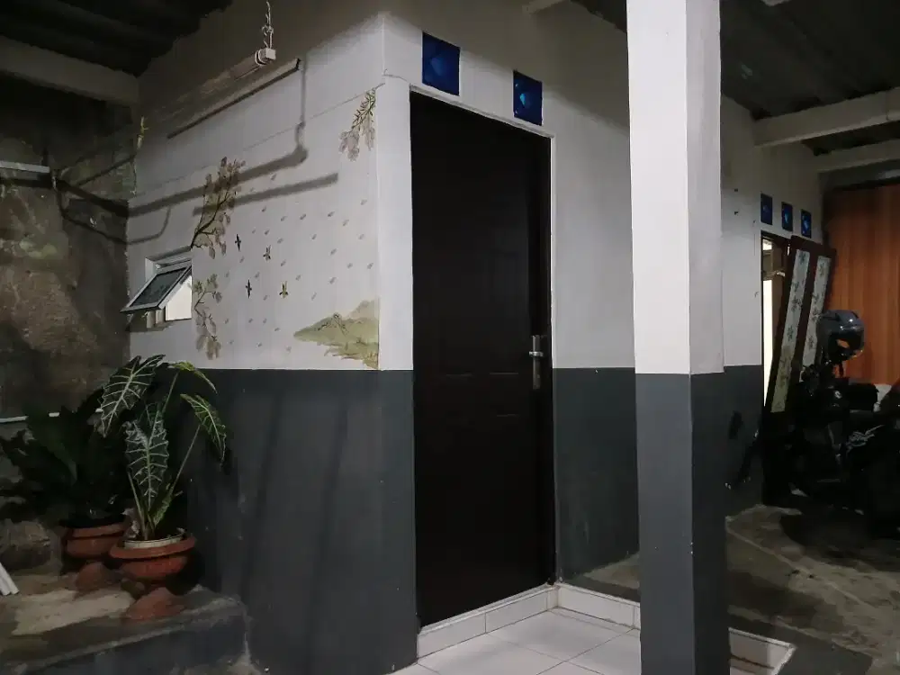 KONTRAKAN DEKAT STASIUN TEBET