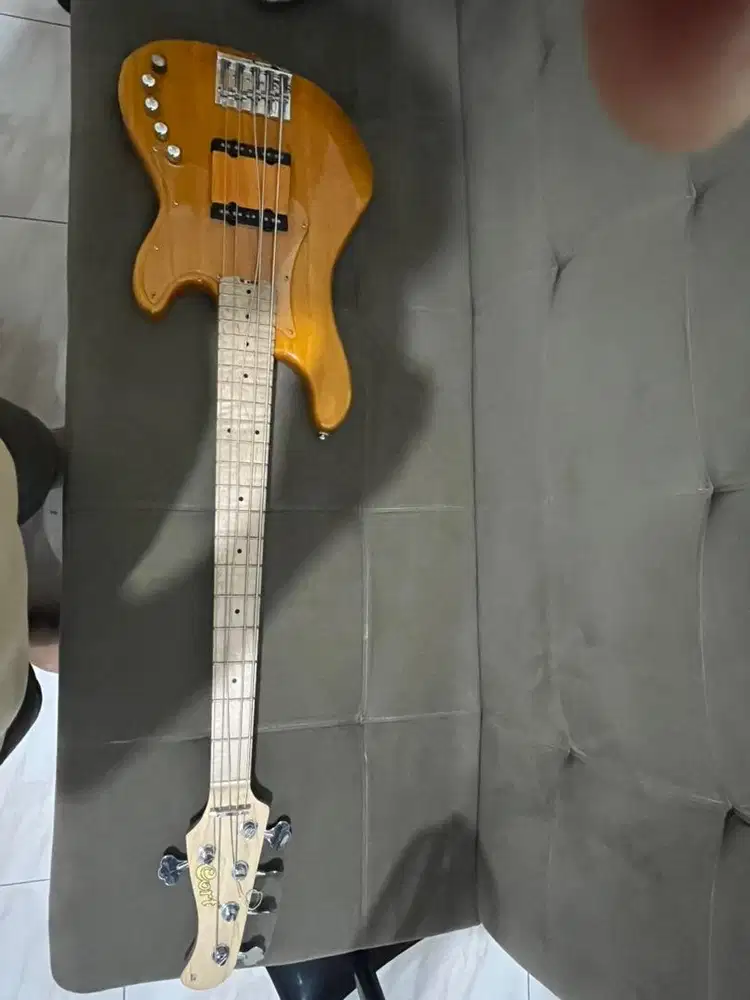 Gitar Bass cort GB 75 JJ not fender yamaha squier gnl ibanez