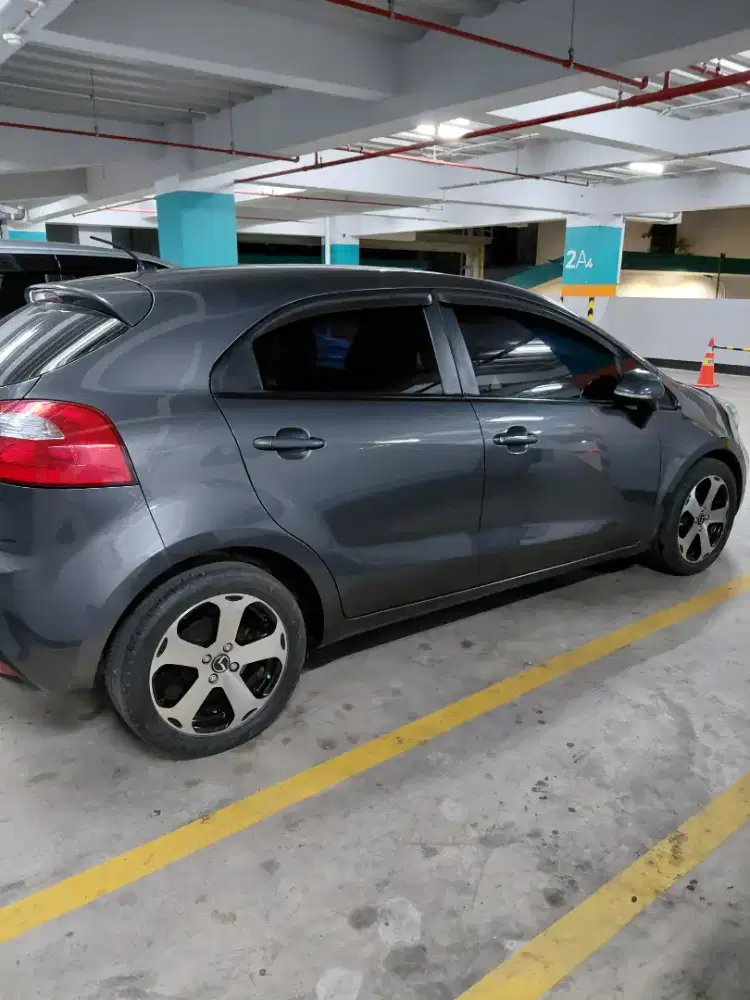 Kia rio 2013 matik