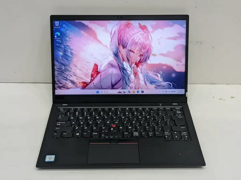 Type laptop: LENOVO THINKPAD X1 CARBON 6TH PREMIUM SLIM DESIGN