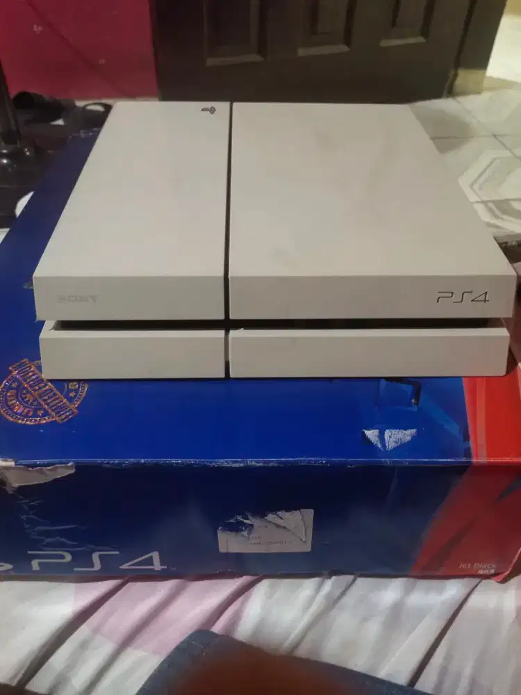 Dijual PS 4 memory 1TB
