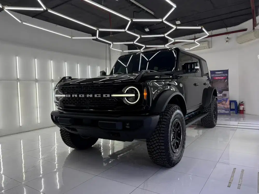 [ RARE ITEM ] Ford Bronco Wildtrak Gladiator 4x4