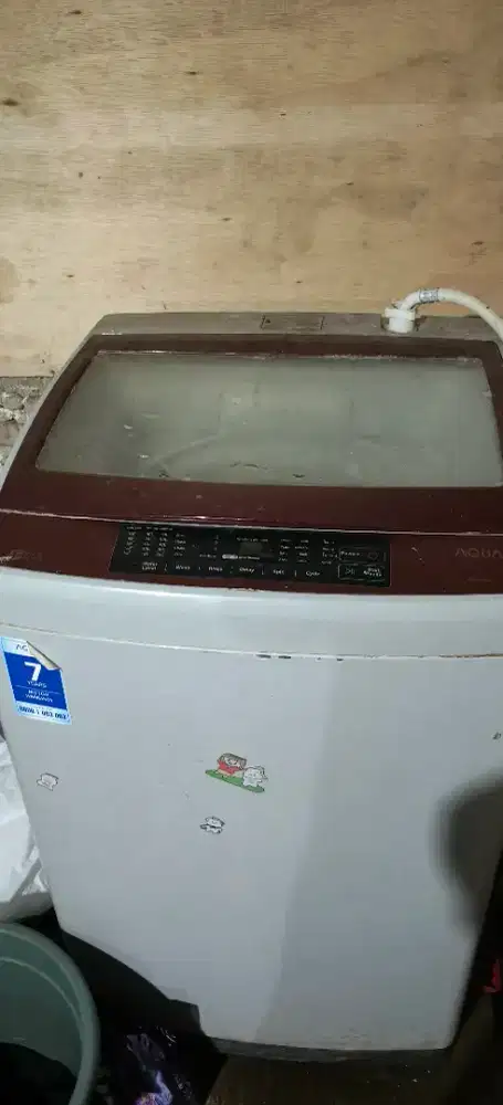 Mesin cuci merk Aqua