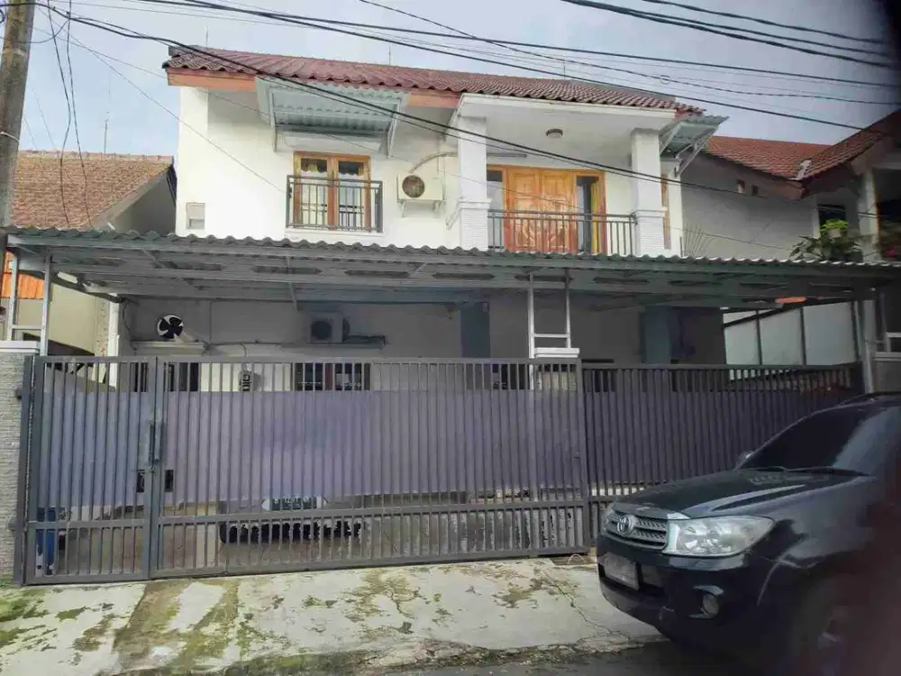 rumah rapih luas tanah 190m² dan bangunan 240m² di Villa Melati Mas serpong Rp. 2,45Miliar