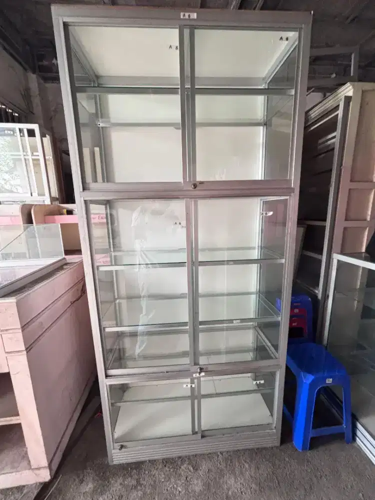 Dijual etalase minimalis 1×0.5×2